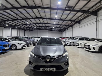 Used Renault Clio 2023 for sale - 77925701: Photo