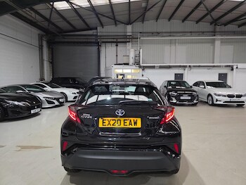 Used Toyota C-HR 2020 for sale - 76512315: Photo