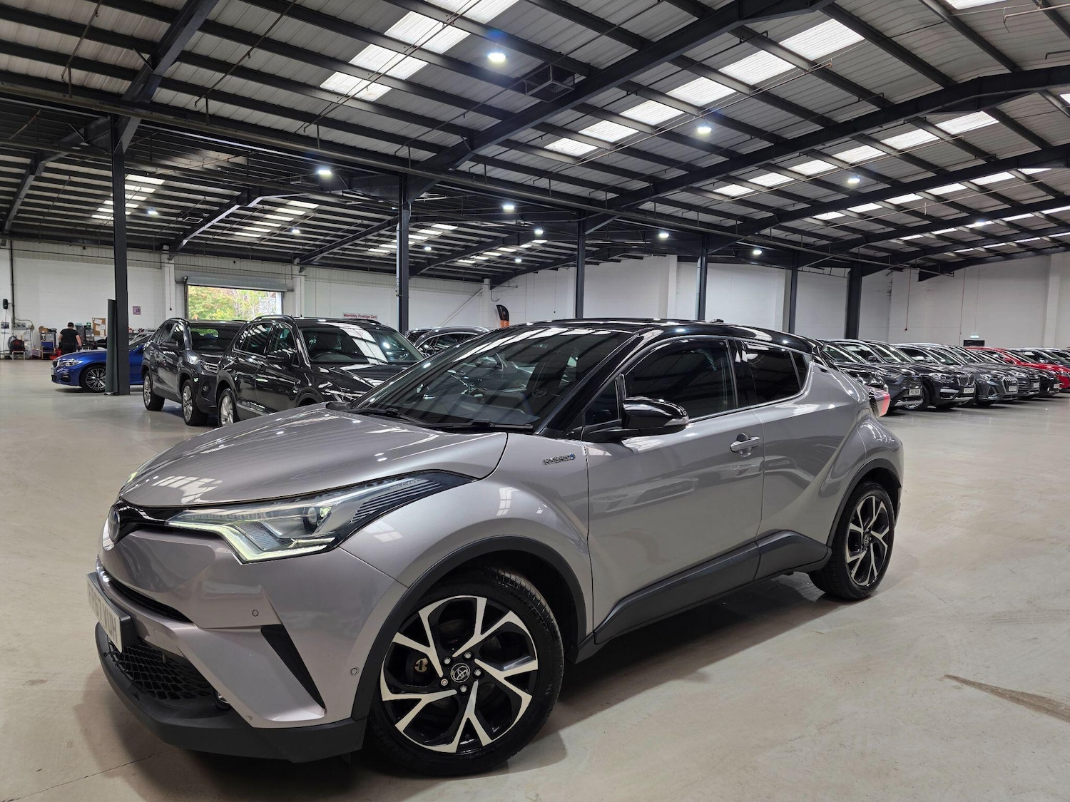 Used Toyota C-HR 2017 for sale - 76094375: Photo 1