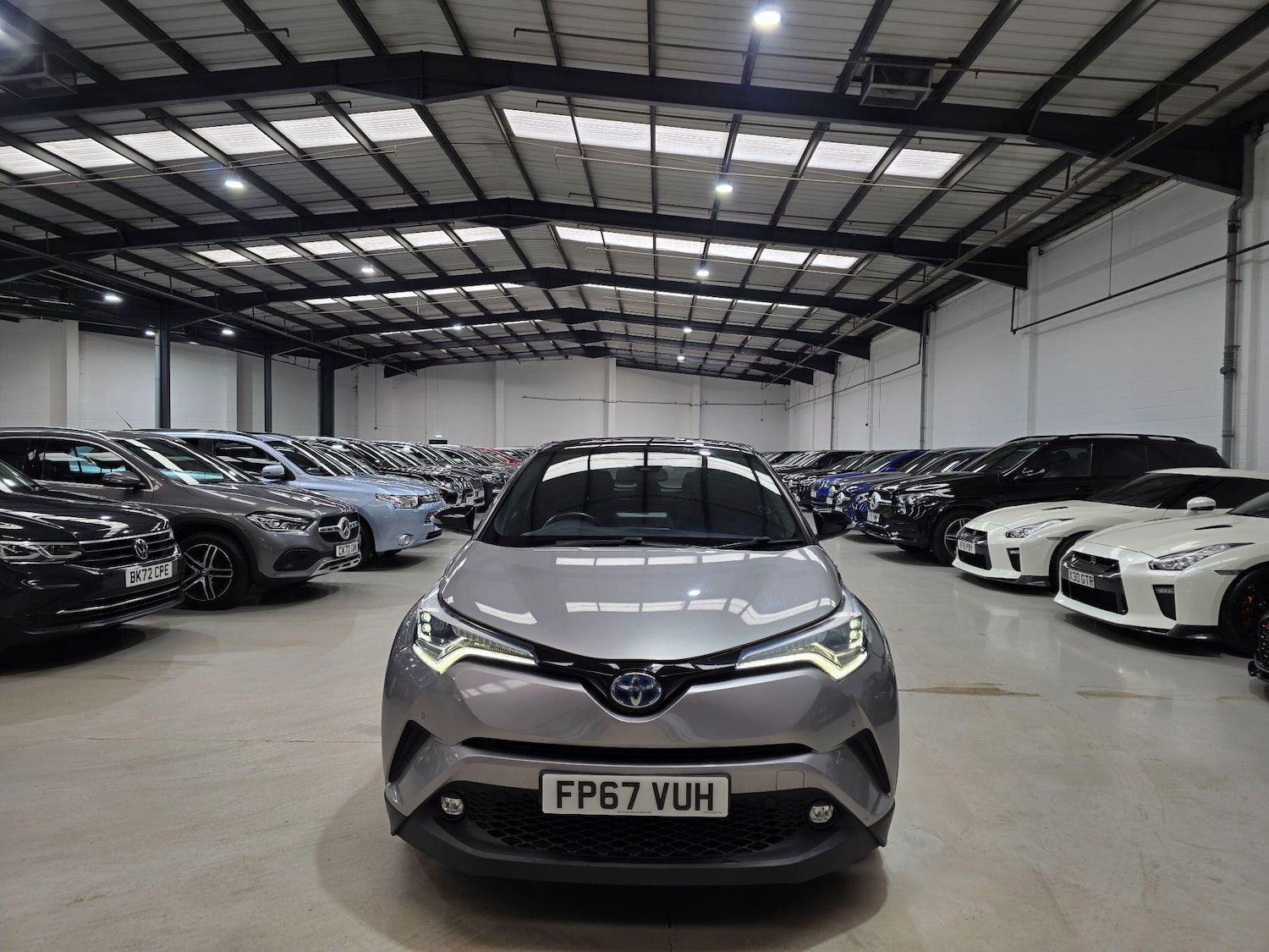 Used Toyota C-HR 2017 for sale - 76094375: Photo 2