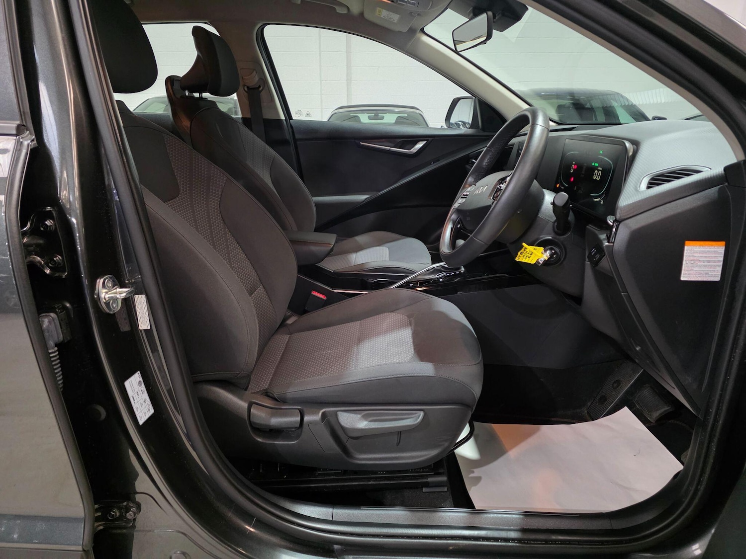 Used Kia Niro 2023 for sale - 77050293: Photo 6