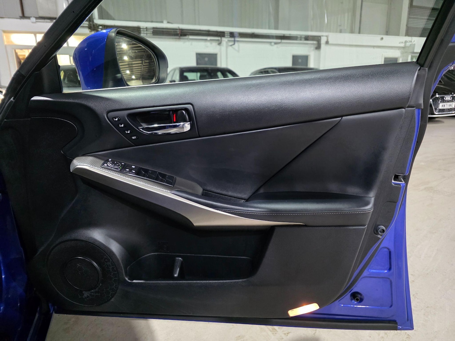 Used Lexus IS 2014 for sale - 75990498: Photo 15