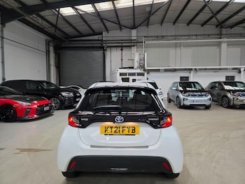 Used Toyota Yaris 2021 for sale - 77425112: Photo