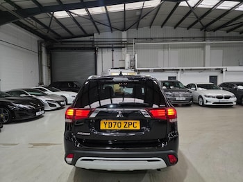 Used Mitsubishi Outlander 2020 for sale - 76349614: Photo