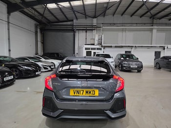 Used Honda Civic 2017 for sale - 76423550: Photo