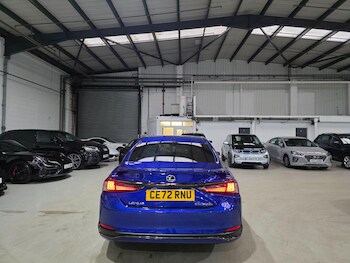 Used Lexus ES 2022 for sale - 77598772: Photo