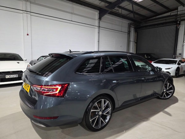 Used Skoda Superb 2019 for sale - 76041817: Photo 32