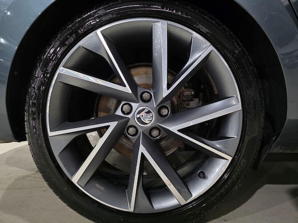 Used Skoda Superb 2019 for sale - 76041817: Photo 35