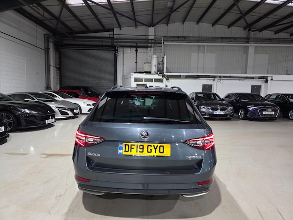 Used Skoda Superb 2019 for sale - 76041817: Photo 4