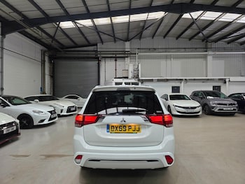 Used Mitsubishi Outlander 2020 for sale - 79532874: Photo
