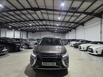 Used Mitsubishi Outlander 2016 for sale - 77305886: Photo