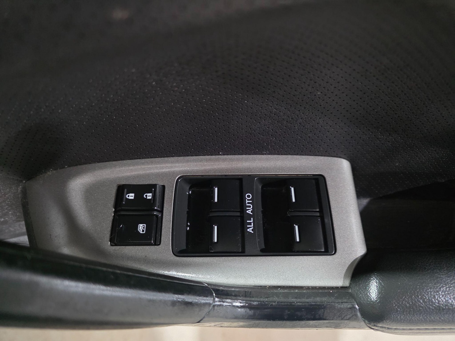 Used Honda Accord 2011 for sale - 77658743: Photo 14