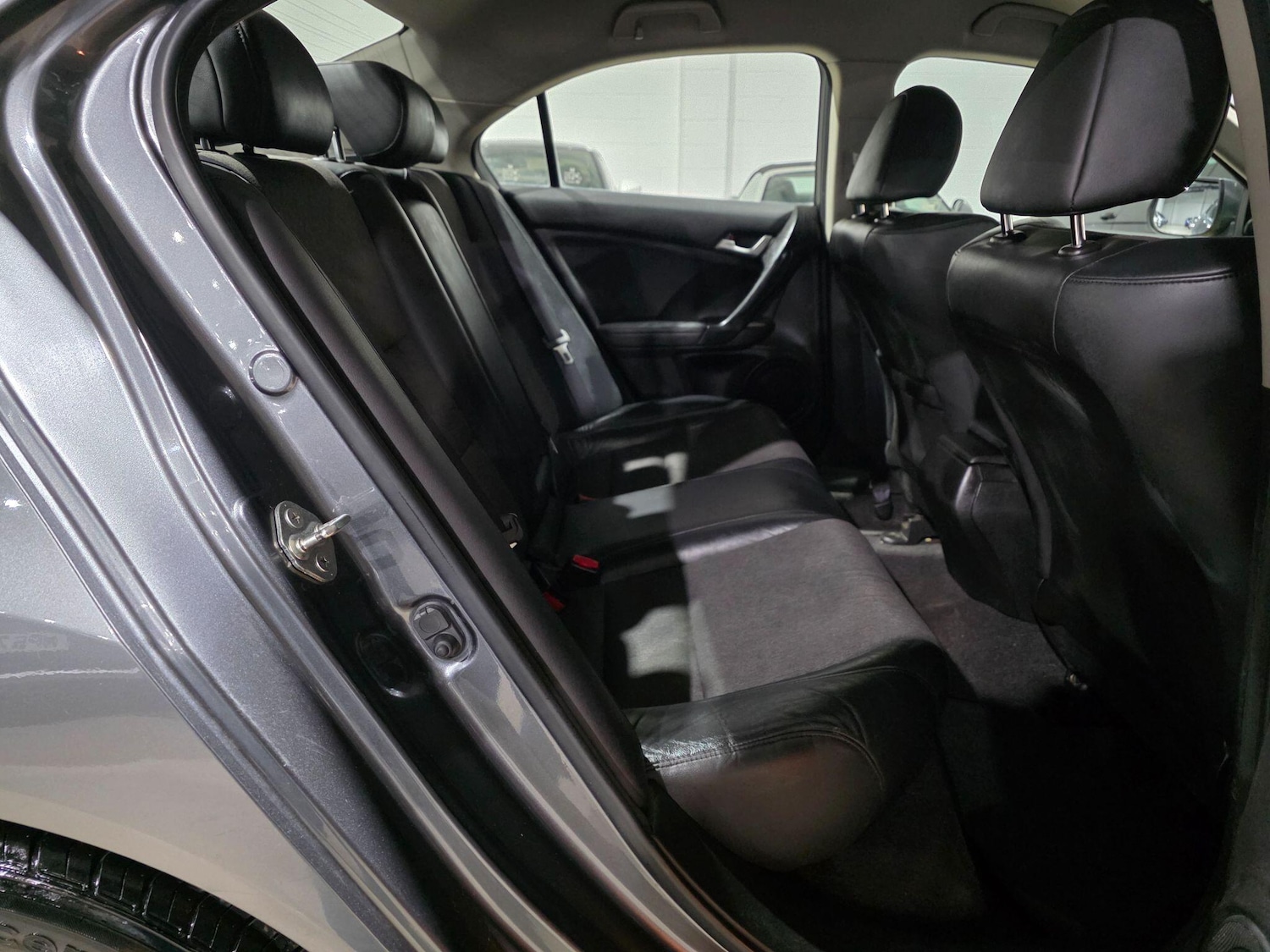 Used Honda Accord 2011 for sale - 77658743: Photo 24