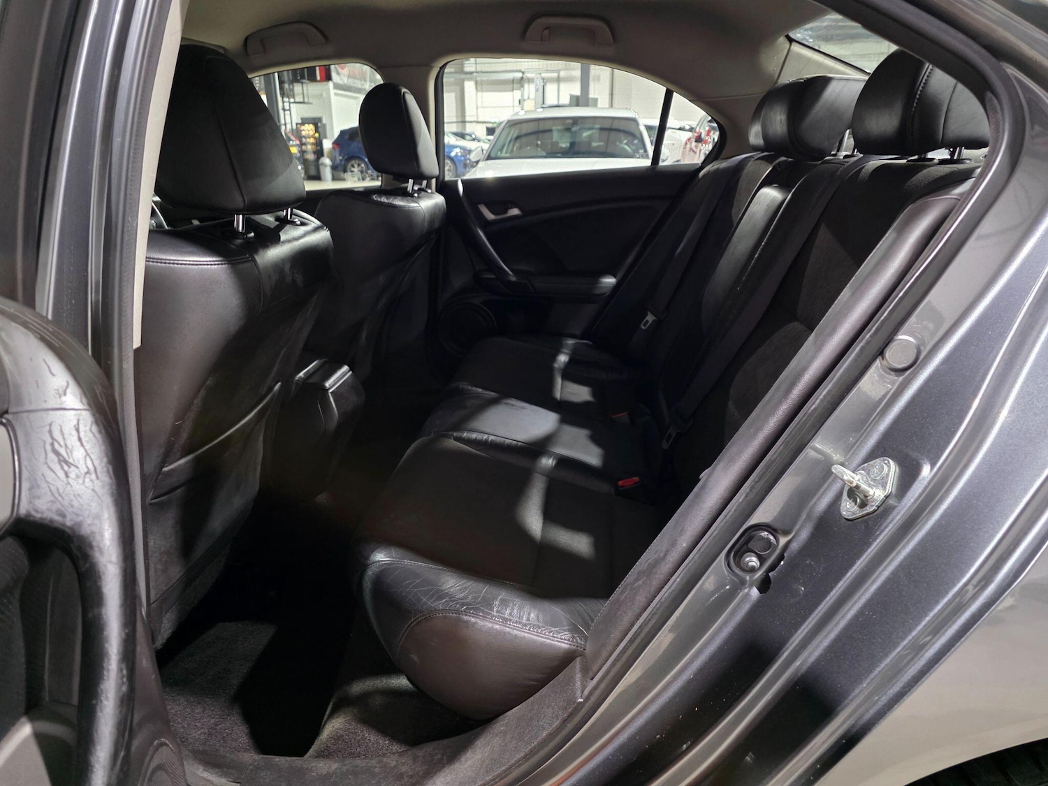 Used Honda Accord 2011 for sale - 77658743: Photo 25