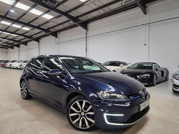 Used Volkswagen Golf 2016 for sale - 77657743: Photo