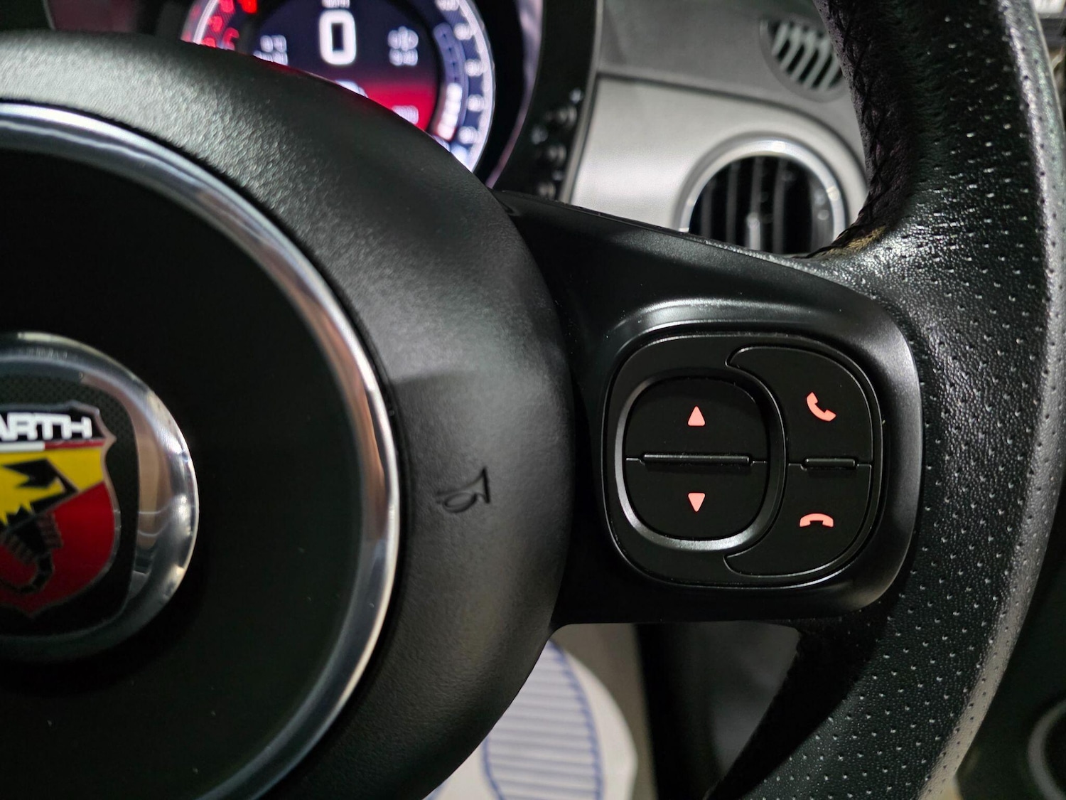 Used Abarth 595 2022 for sale - 77386405: Photo 16