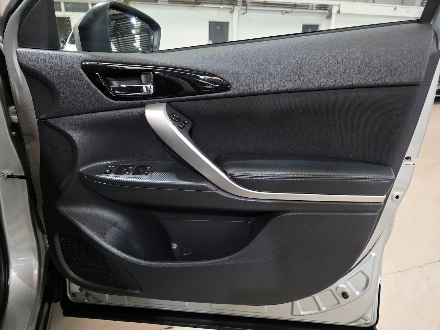 Used Mitsubishi Eclipse Cross 2020 for sale - 76457344: Photo 12