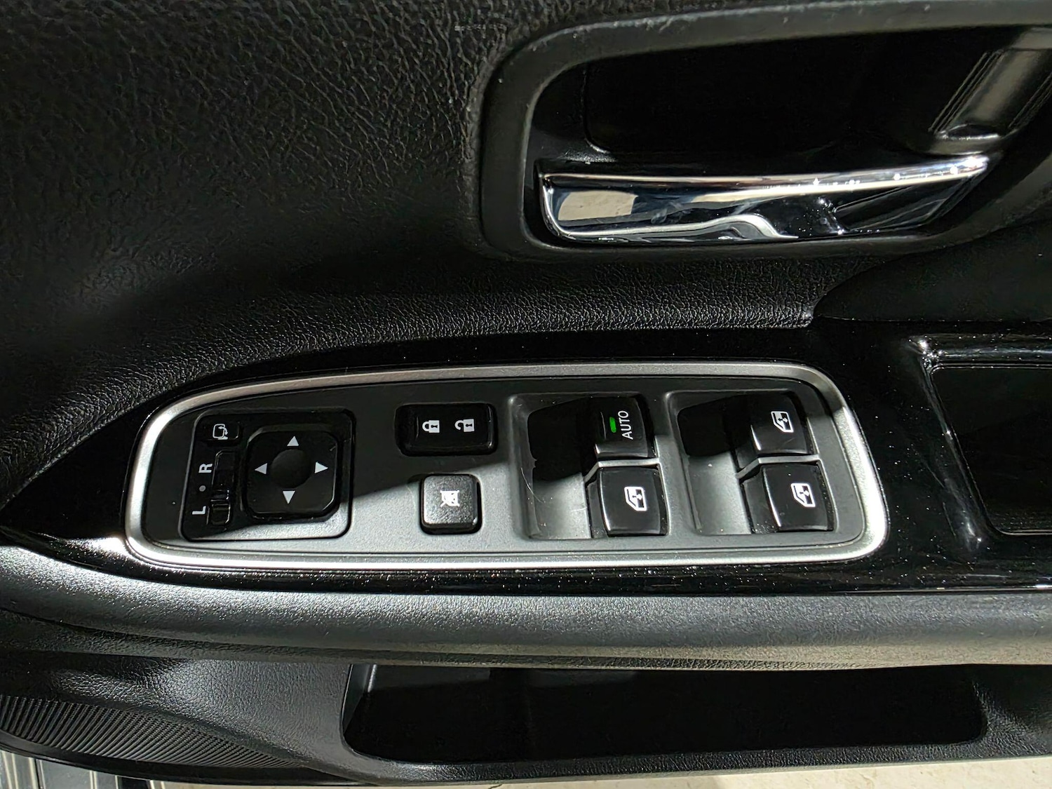 Used Mitsubishi Outlander 2018 for sale - 76965626: Photo 15