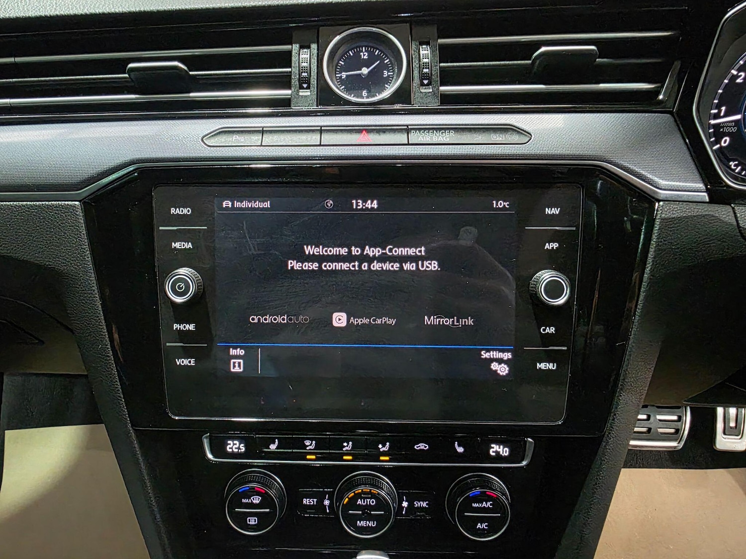 Used Volkswagen Passat 2018 for sale - 77040434: Photo 10