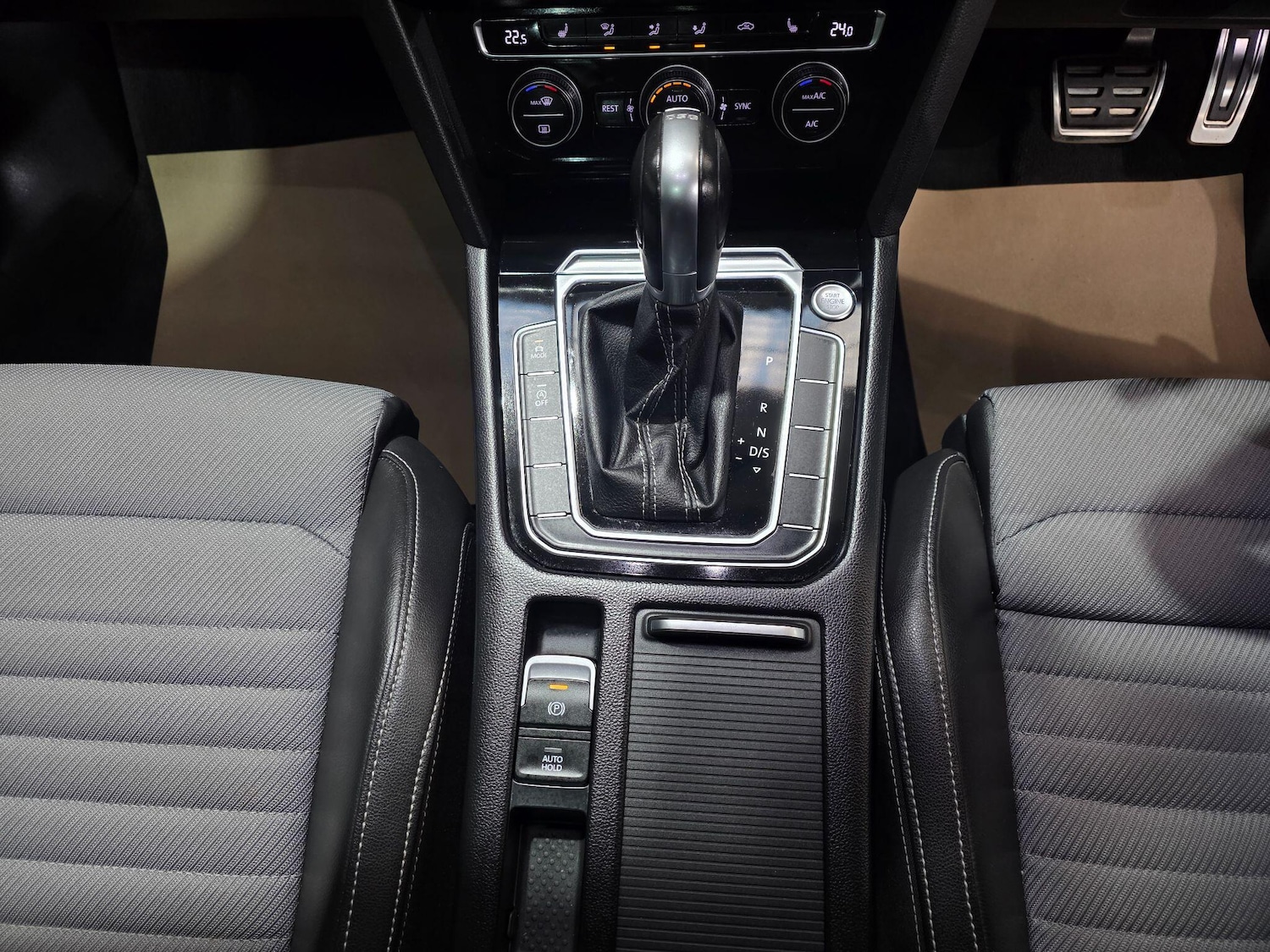 Used Volkswagen Passat 2018 for sale - 77040434: Photo 13