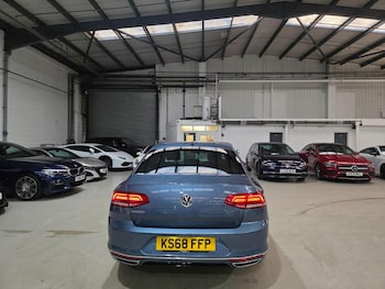 Used Volkswagen Passat 2018 for sale - 77040434: Photo