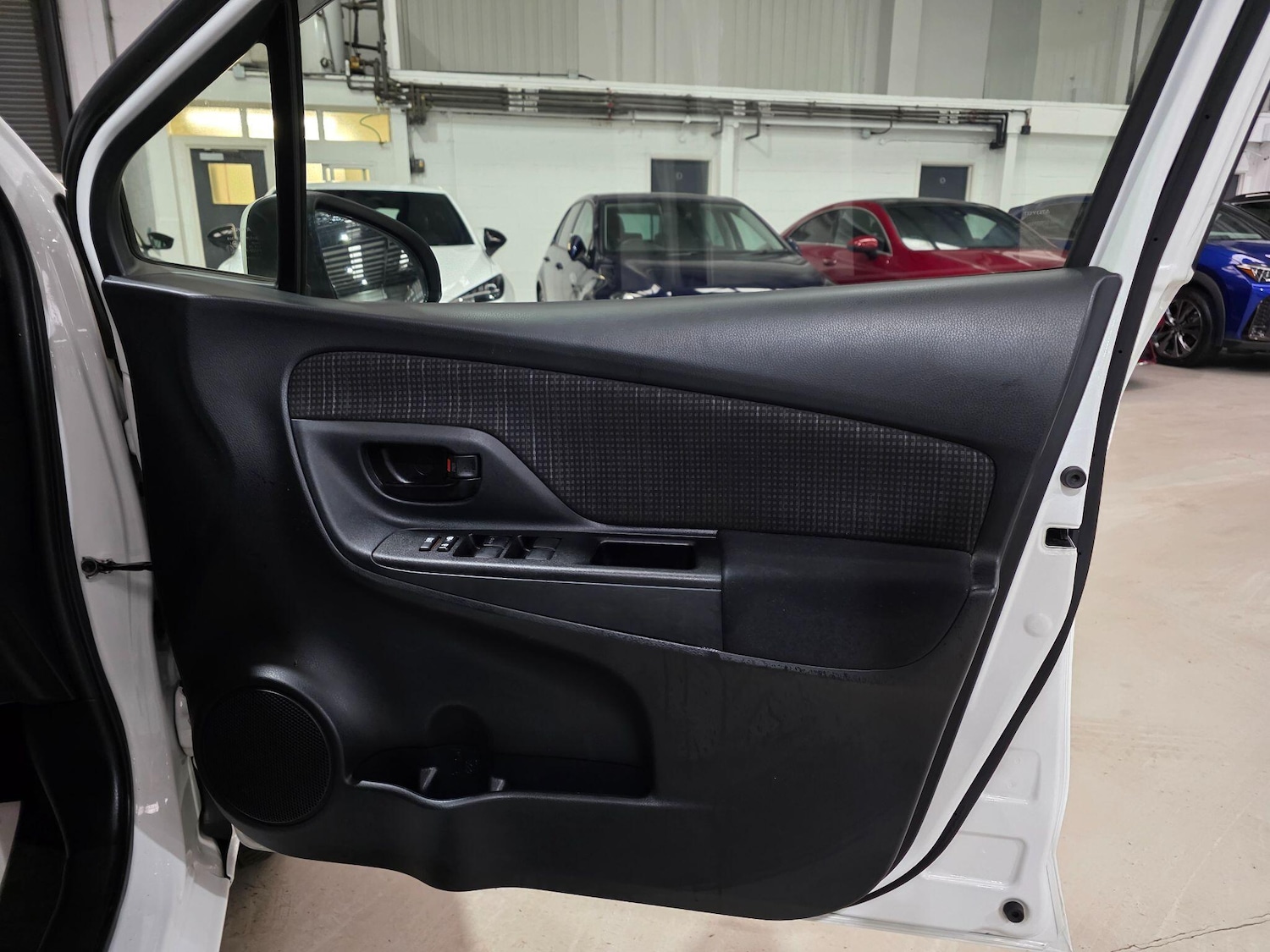 Used Toyota Yaris 2023 for sale - 77191562: Photo 12