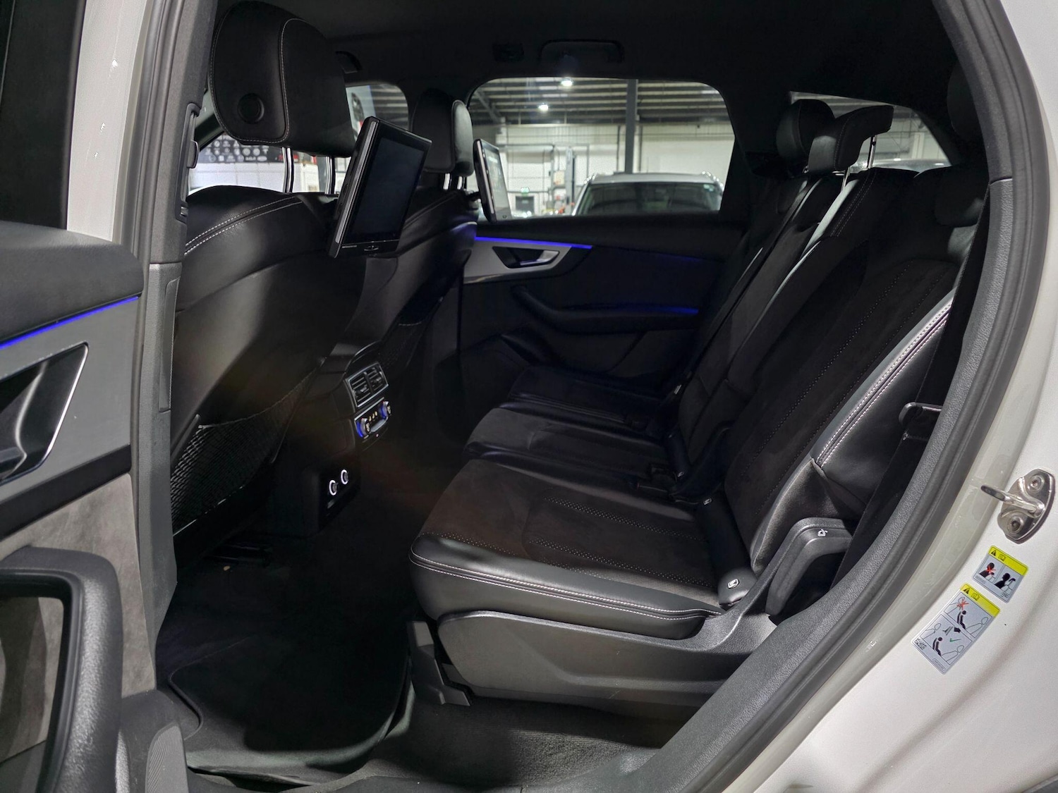 Used Audi Q7 2017 for sale - 76993084: Photo 35