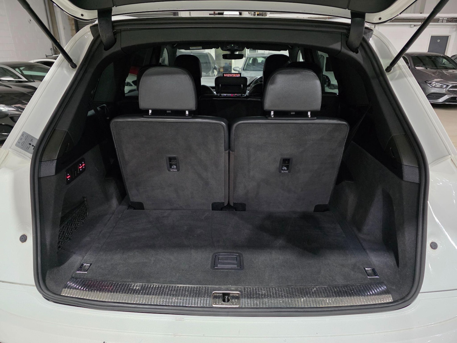 Used Audi Q7 2017 for sale - 76993084: Photo 42