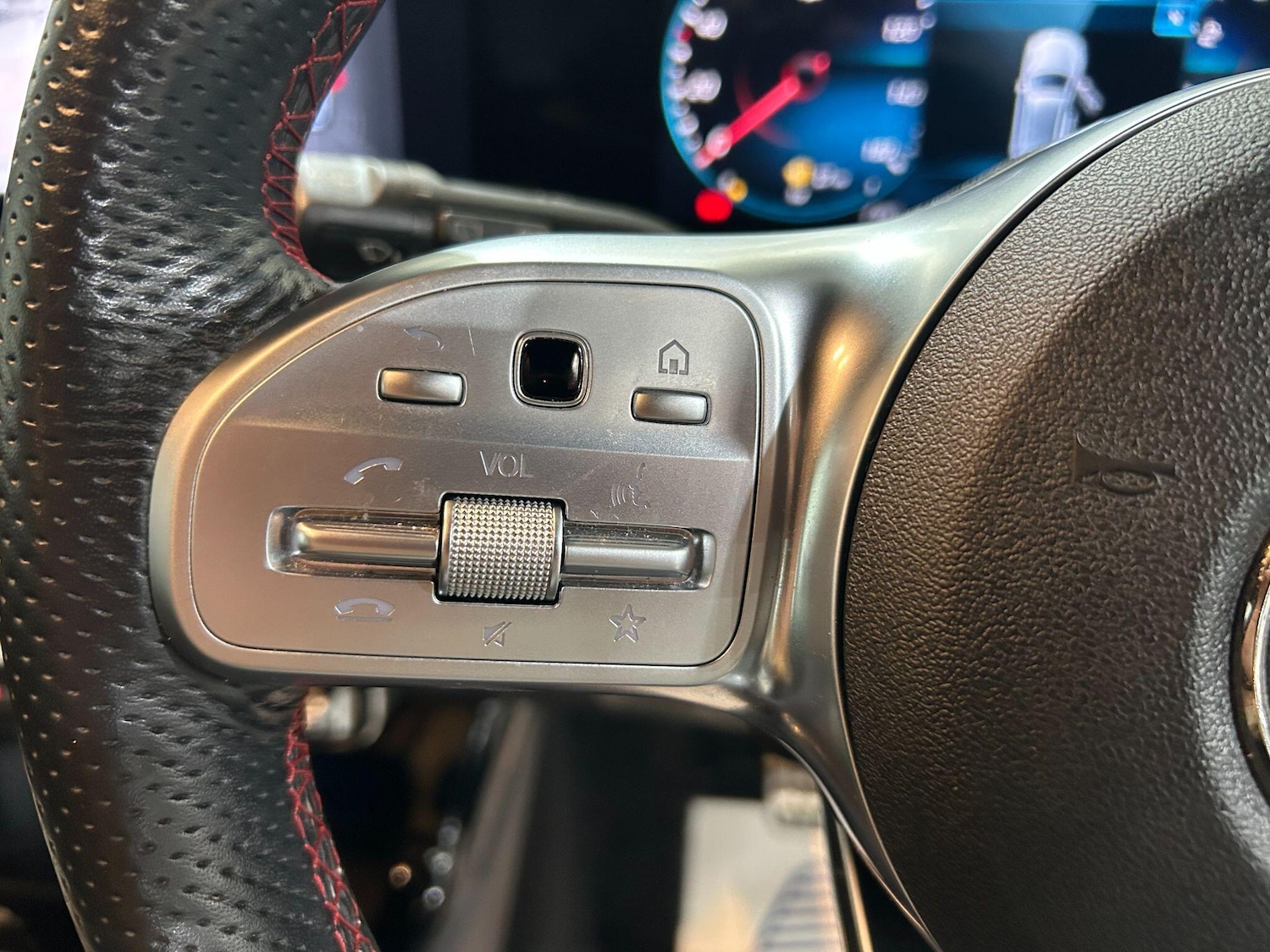 Used Mercedes-Benz A-Class 2019 for sale - 75914775: Photo 15