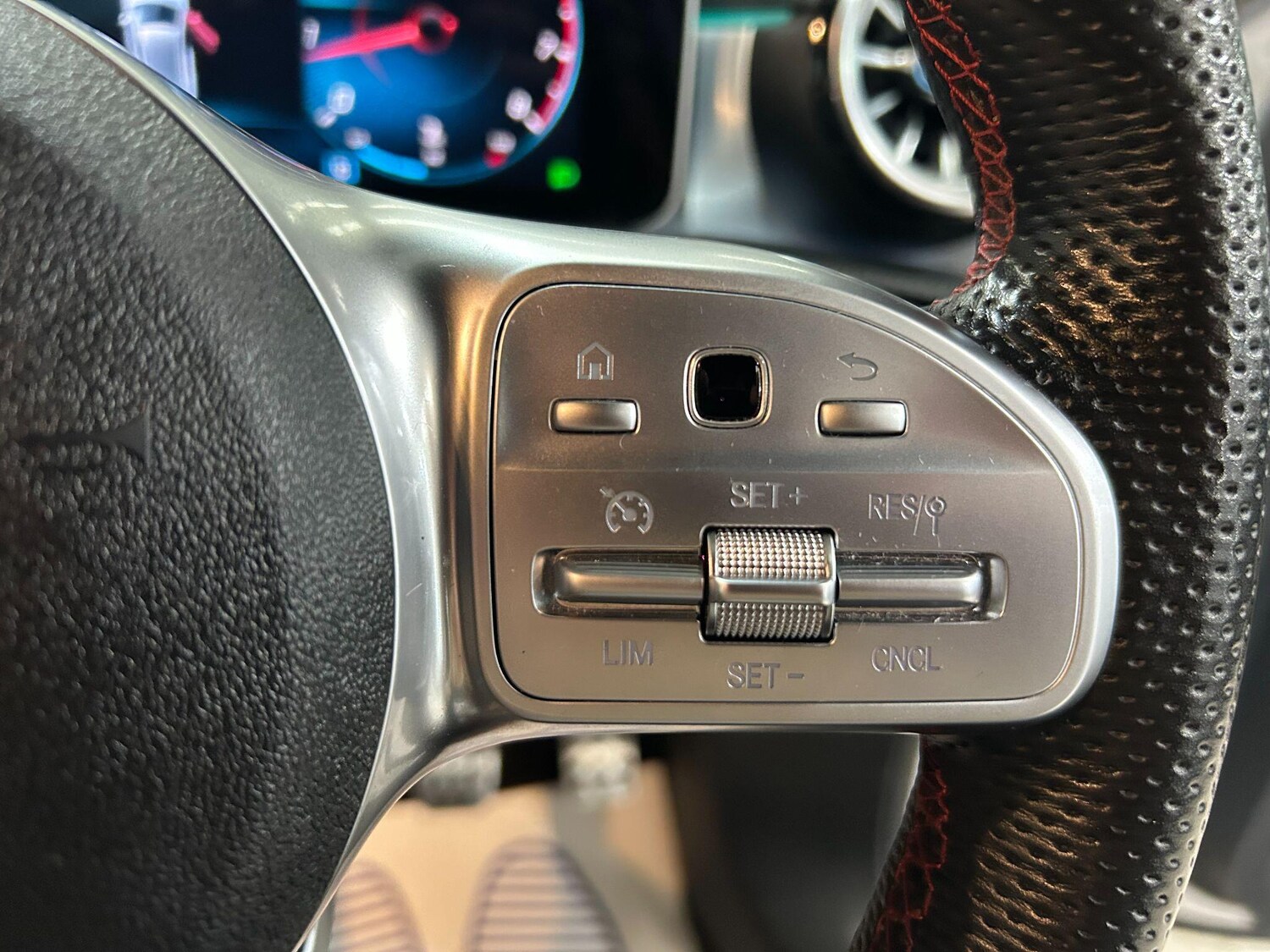 Used Mercedes-Benz A-Class 2019 for sale - 75914775: Photo 16