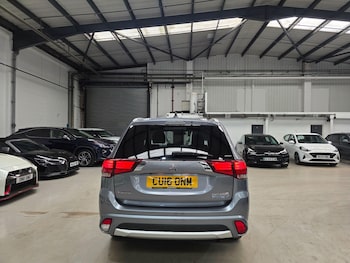 Used Mitsubishi Outlander 2016 for sale - 79201354: Photo