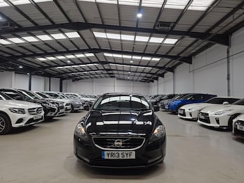 Used Volvo V40 2013 for sale - 79116890: Photo
