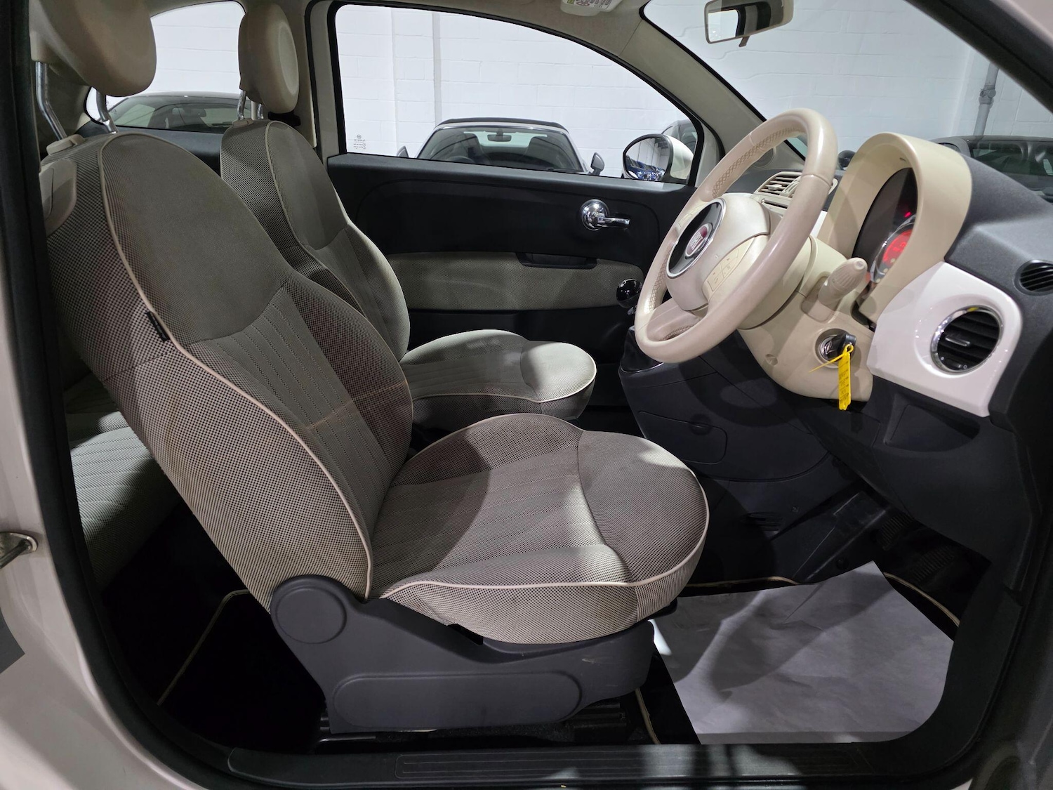 Used Fiat 500 2010 for sale - 76238675: Photo 6