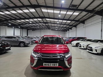 Used Mitsubishi Outlander 2017 for sale - 76498617: Photo