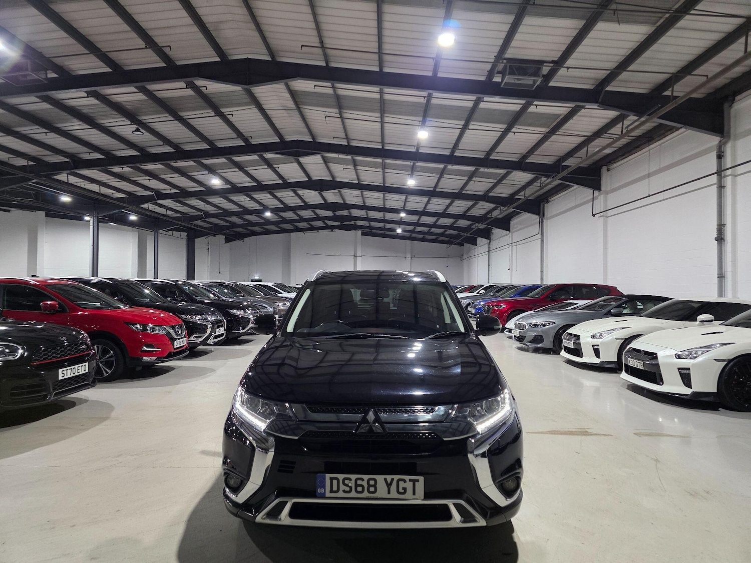 Used Mitsubishi Outlander 2018 for sale - 76613134: Photo 2