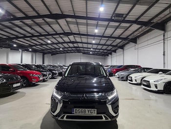 Used Mitsubishi Outlander 2018 for sale - 76613134: Photo