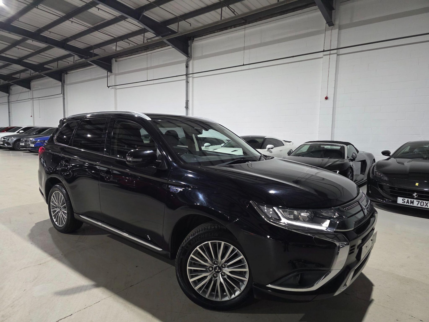 Used Mitsubishi Outlander 2018 for sale - 76613134: Photo 3