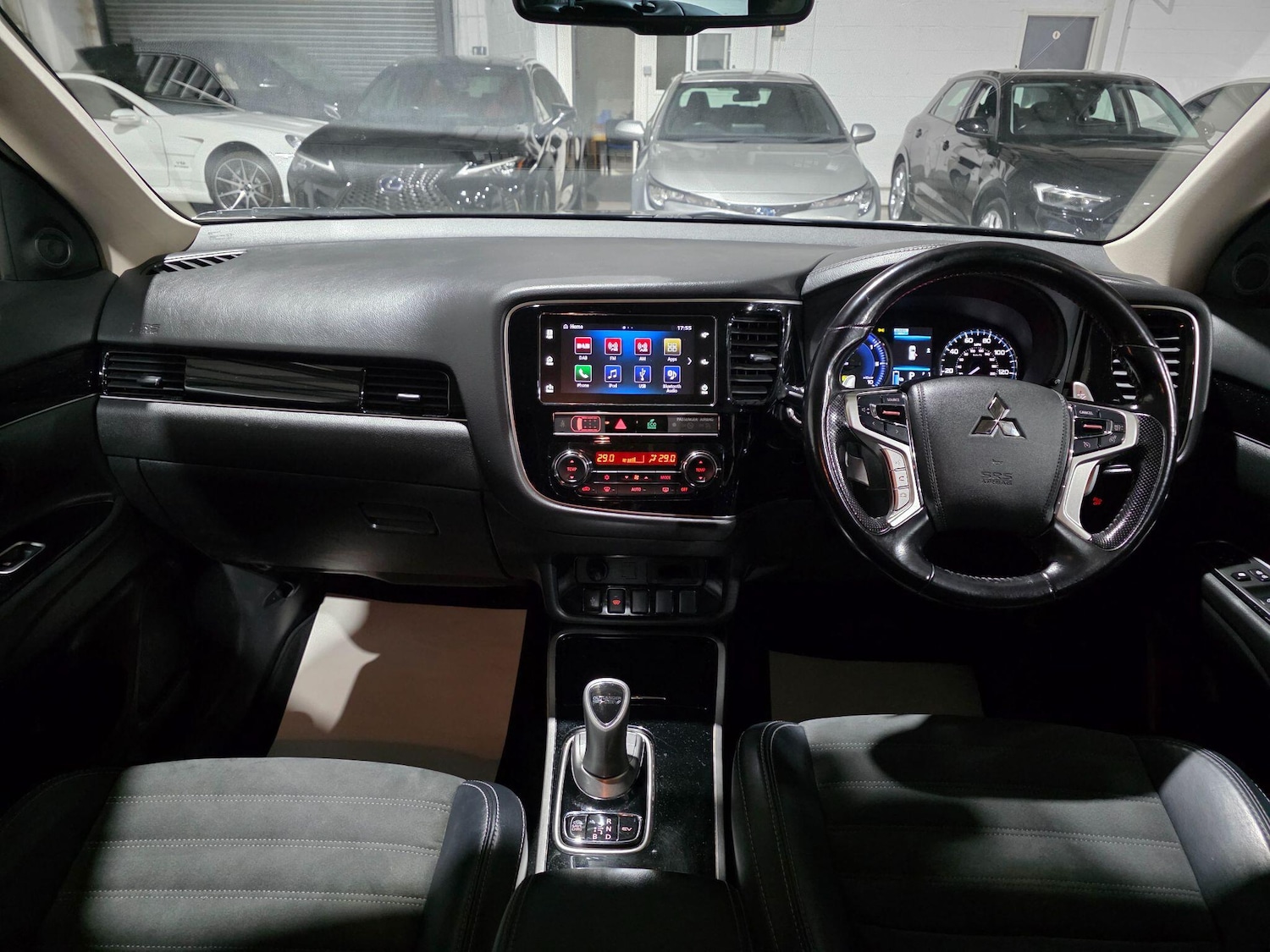 Used Mitsubishi Outlander 2018 for sale - 76613134: Photo 5