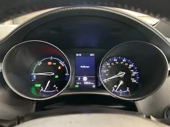 Used Toyota C-HR 2021 for sale - 75782056: Photo