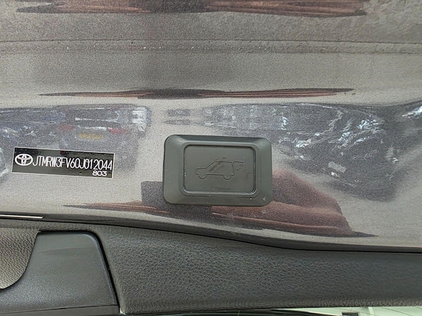 Used Toyota RAV4 2019 for sale - 76013392: Photo 13