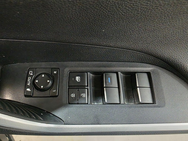 Used Toyota RAV4 2019 for sale - 76013392: Photo 15