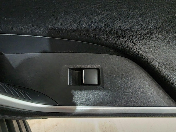 Used Toyota RAV4 2019 for sale - 76013392: Photo 23