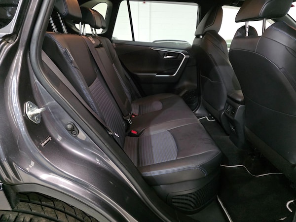 Used Toyota RAV4 2019 for sale - 76013392: Photo 24