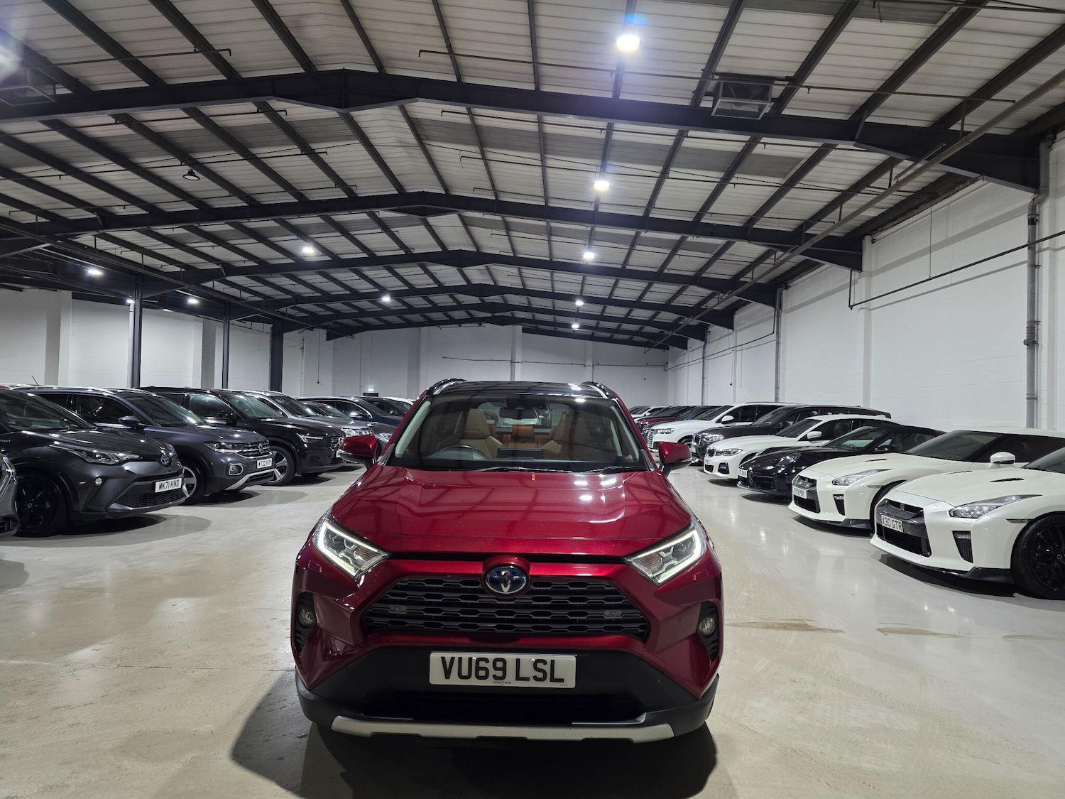 Used Toyota RAV4 2019 for sale - 77190721: Photo 2