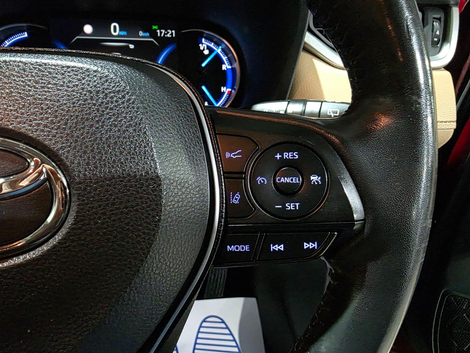 Used Toyota RAV4 2019 for sale - 77190721: Photo 21