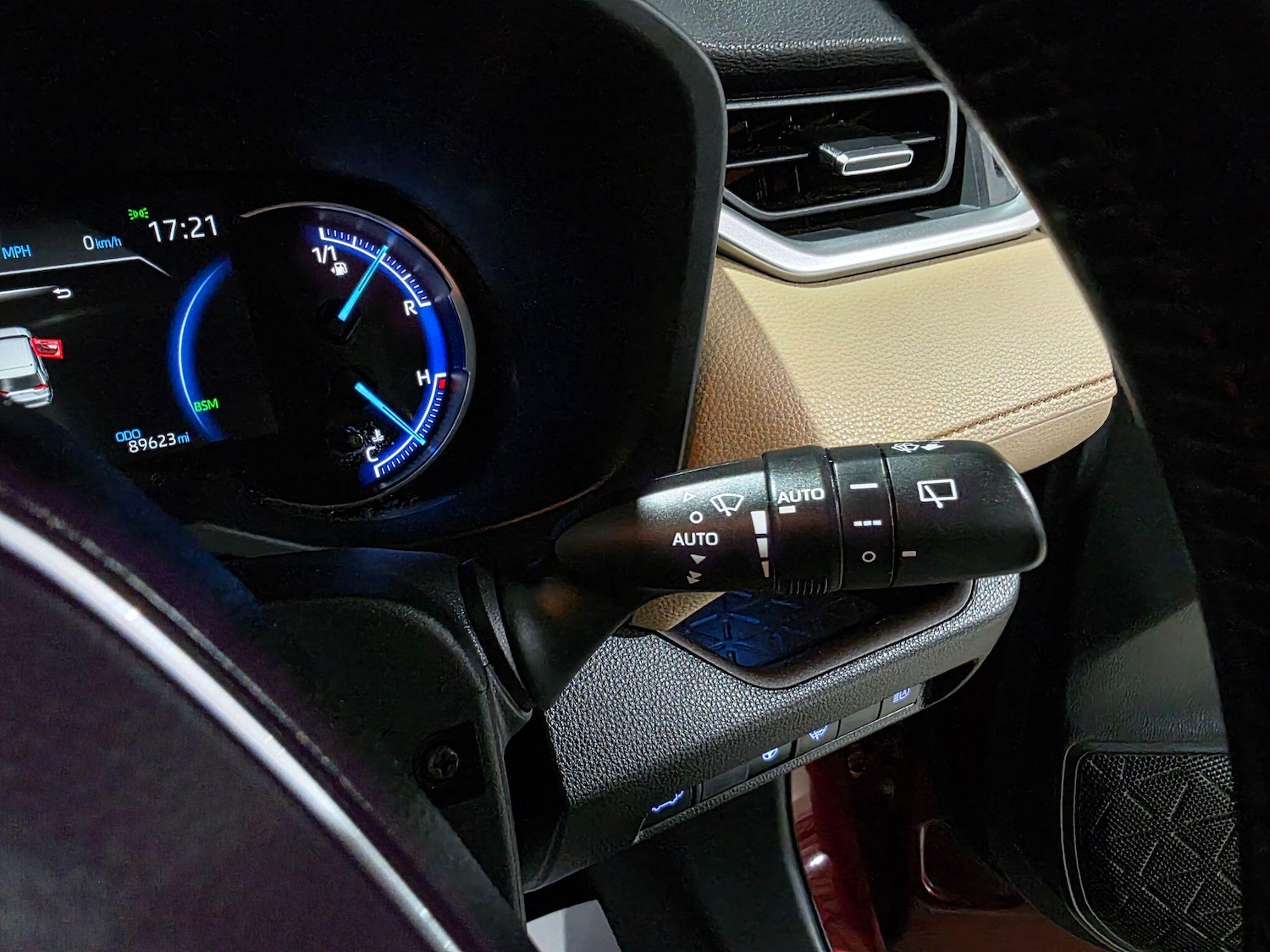 Used Toyota RAV4 2019 for sale - 77190721: Photo 23