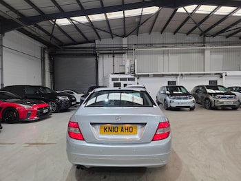 Used Mercedes-Benz C Class 2010 for sale - 77625519: Photo