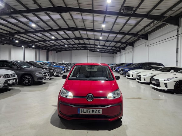 Used Volkswagen up! 2017 for sale - 76136501: Photo 2