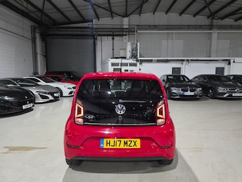 Used Volkswagen up! 2017 for sale - 76136501: Photo 4