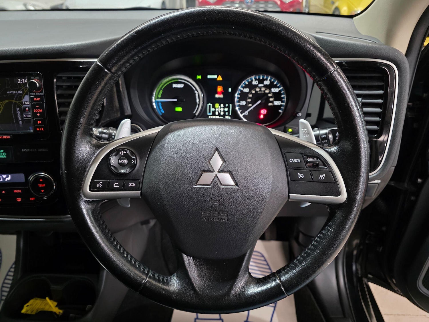 Used Mitsubishi Outlander 2015 for sale - 76398103: Photo 16